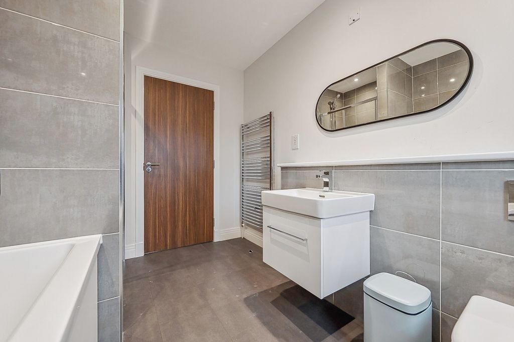 Additional image 34 of 5 bed detached house to rentDalgleish Drive, Bearsden, Glasgow G61