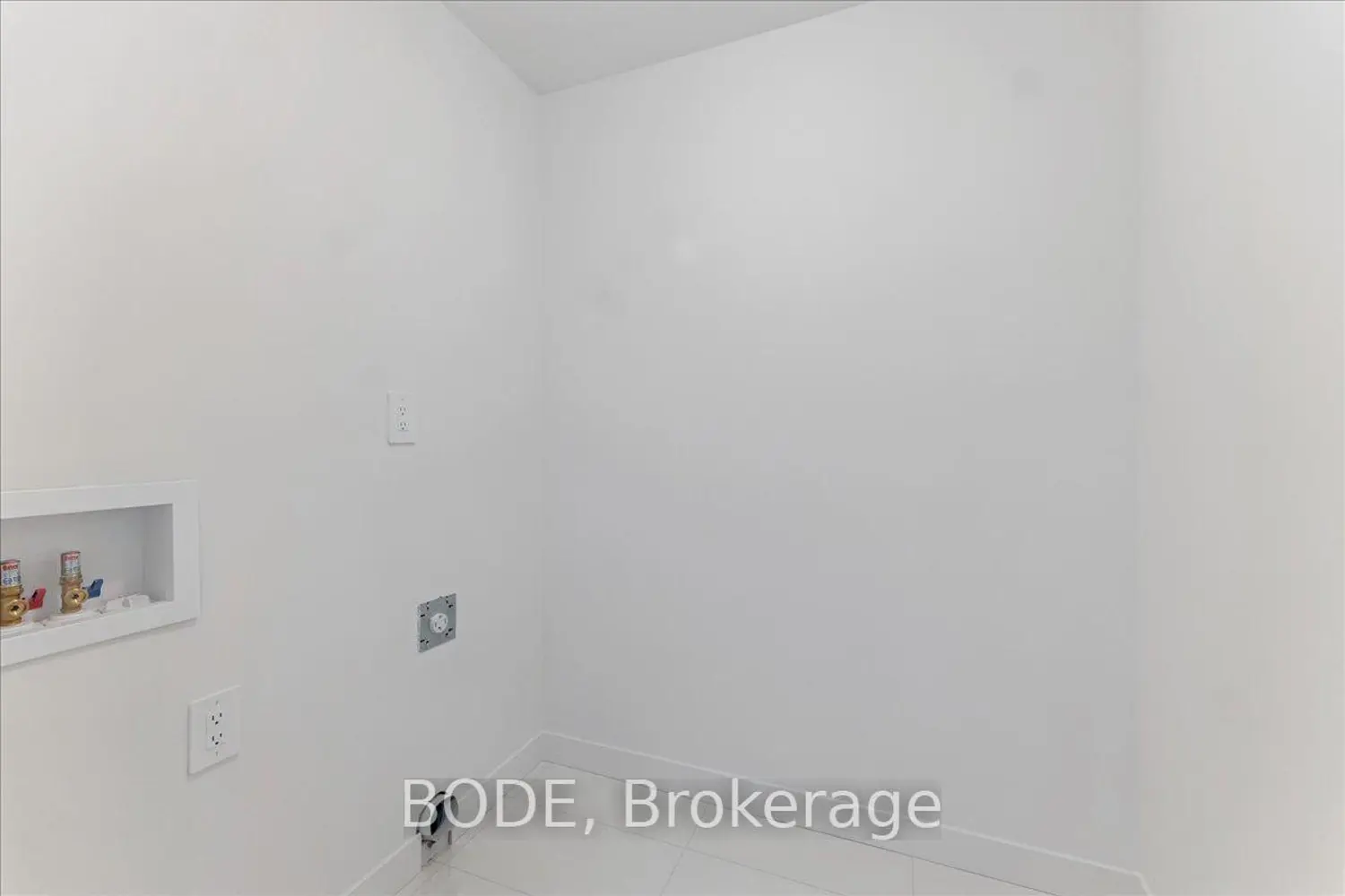 Additional image 14 of 40 Oak Forest Common