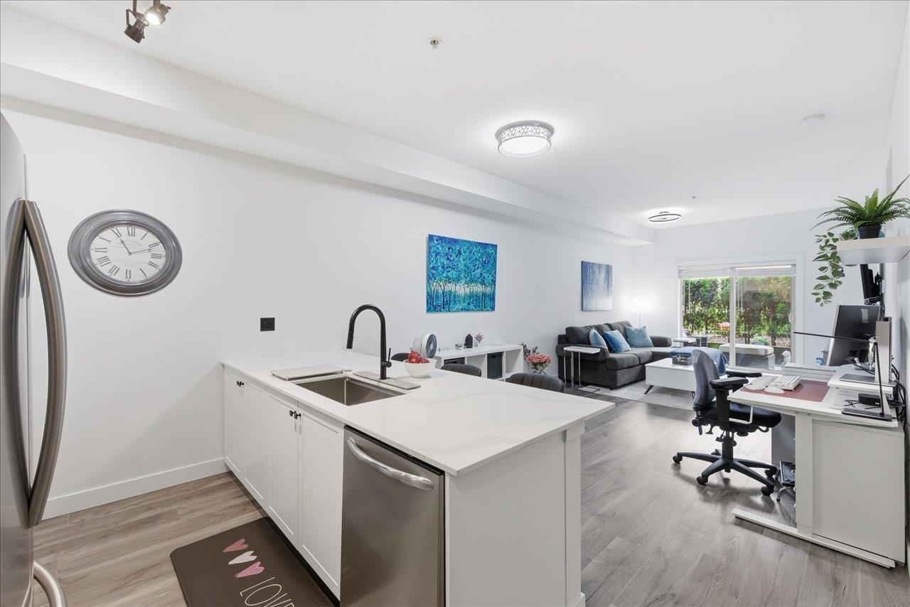 Additional image 3 of 111-10088 148th Street, Surrey, BC, V3R 3M9