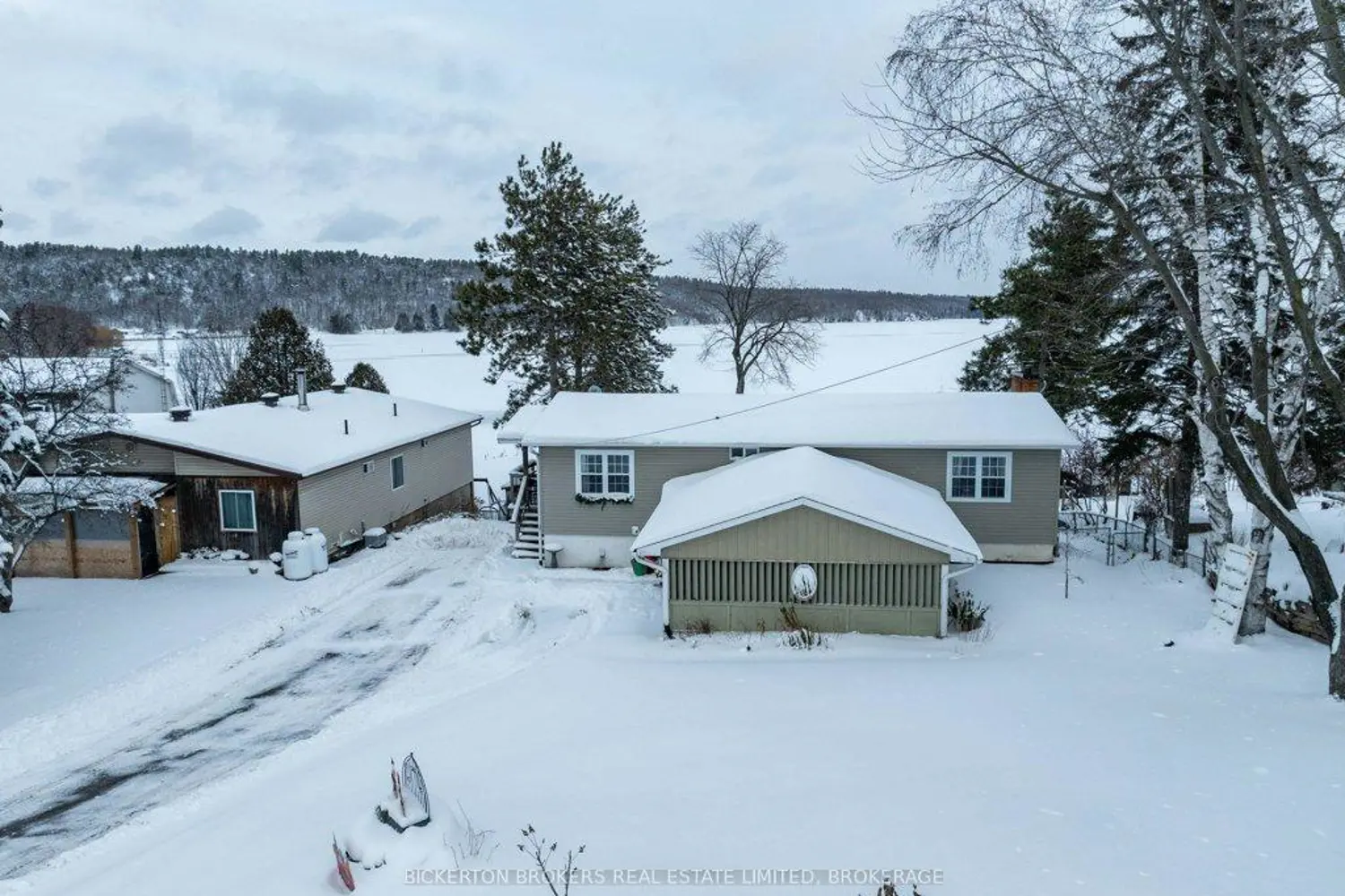 Additional image 3 of 4 Lakeview Drive