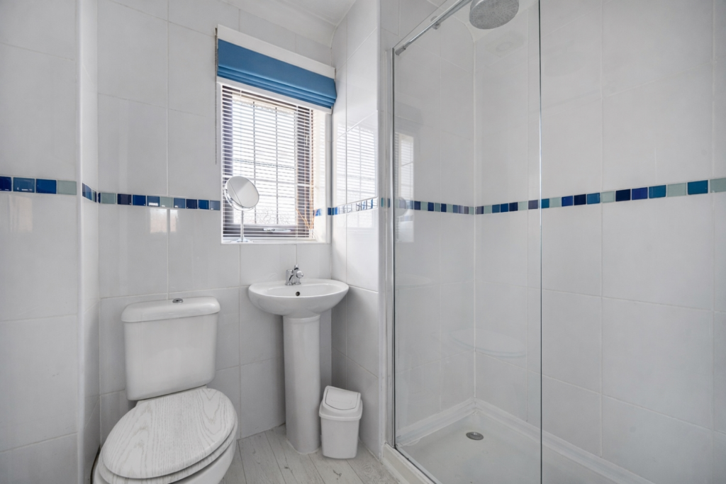 Additional image 19 of 18 Farndon Avenue, Marston Green, Birmingham