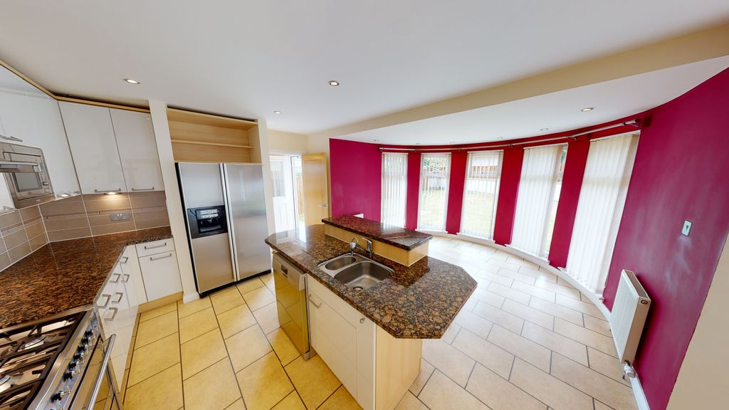 Additional image 2 of 5 bed detached house to rentKepplestone Gardens, Aberdeen AB15