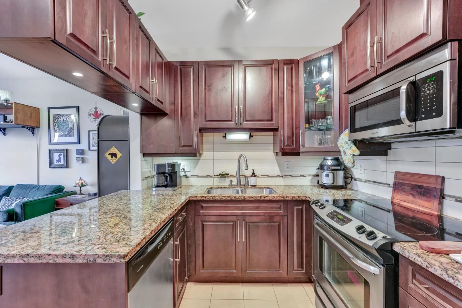 Additional image 2 of 411-12525 190a Street, Pitt Meadows, BC, V3Y 0E1