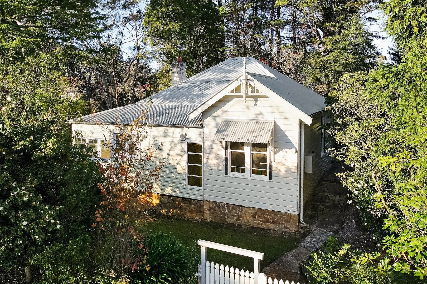 68 Fletcher Street, Wentworth Falls NSW 2782