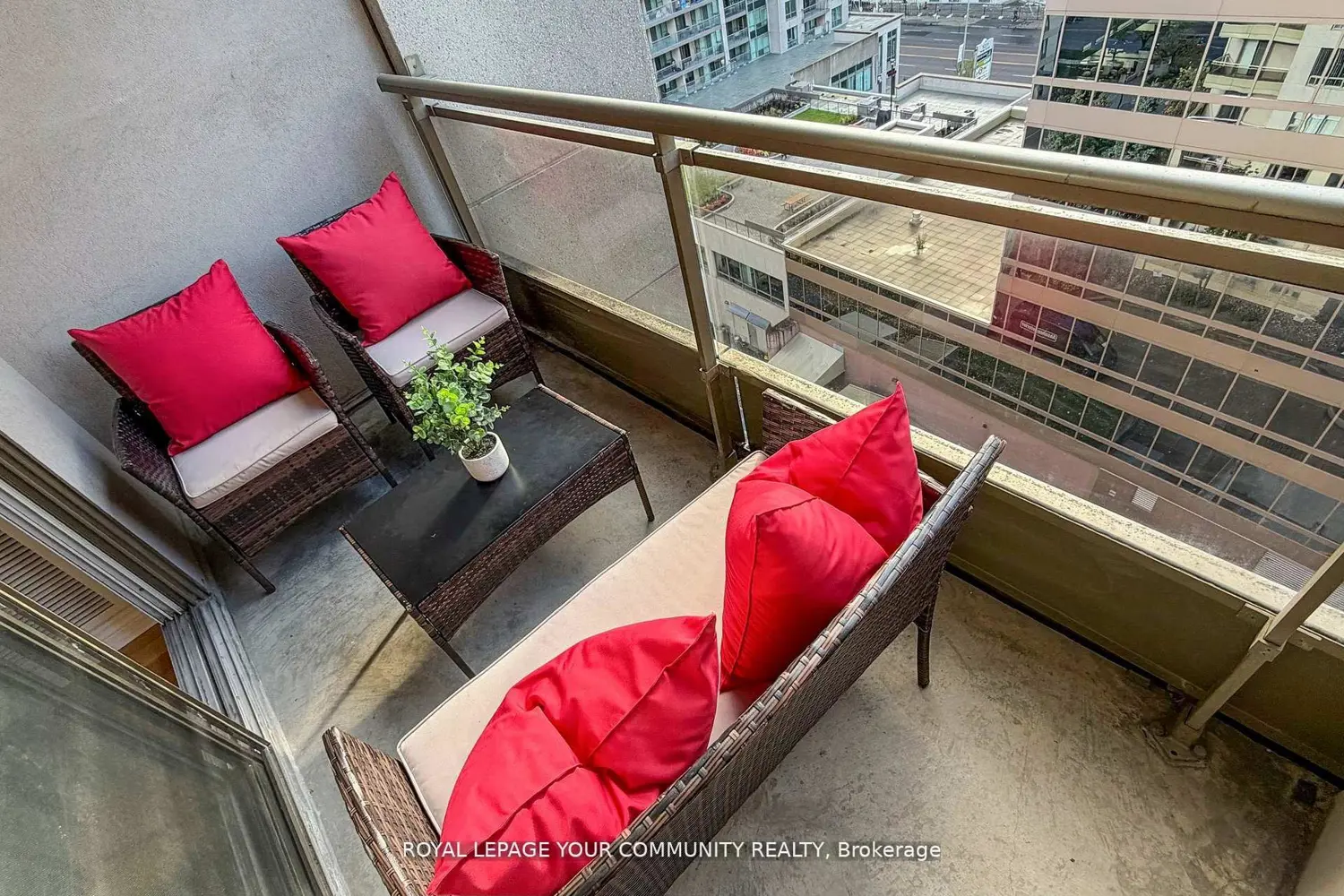 Additional image 15 of 260 Doris Avenue 1201