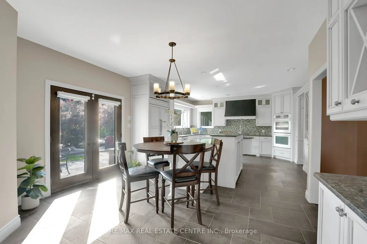 Additional image 7 of 11135 Menzies Court
