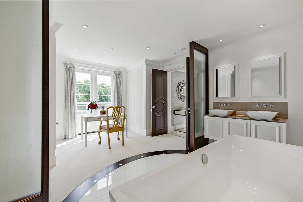 Additional image 20 of 7 bed villa to rentHeathfield Road, Burnham, Slough SL1