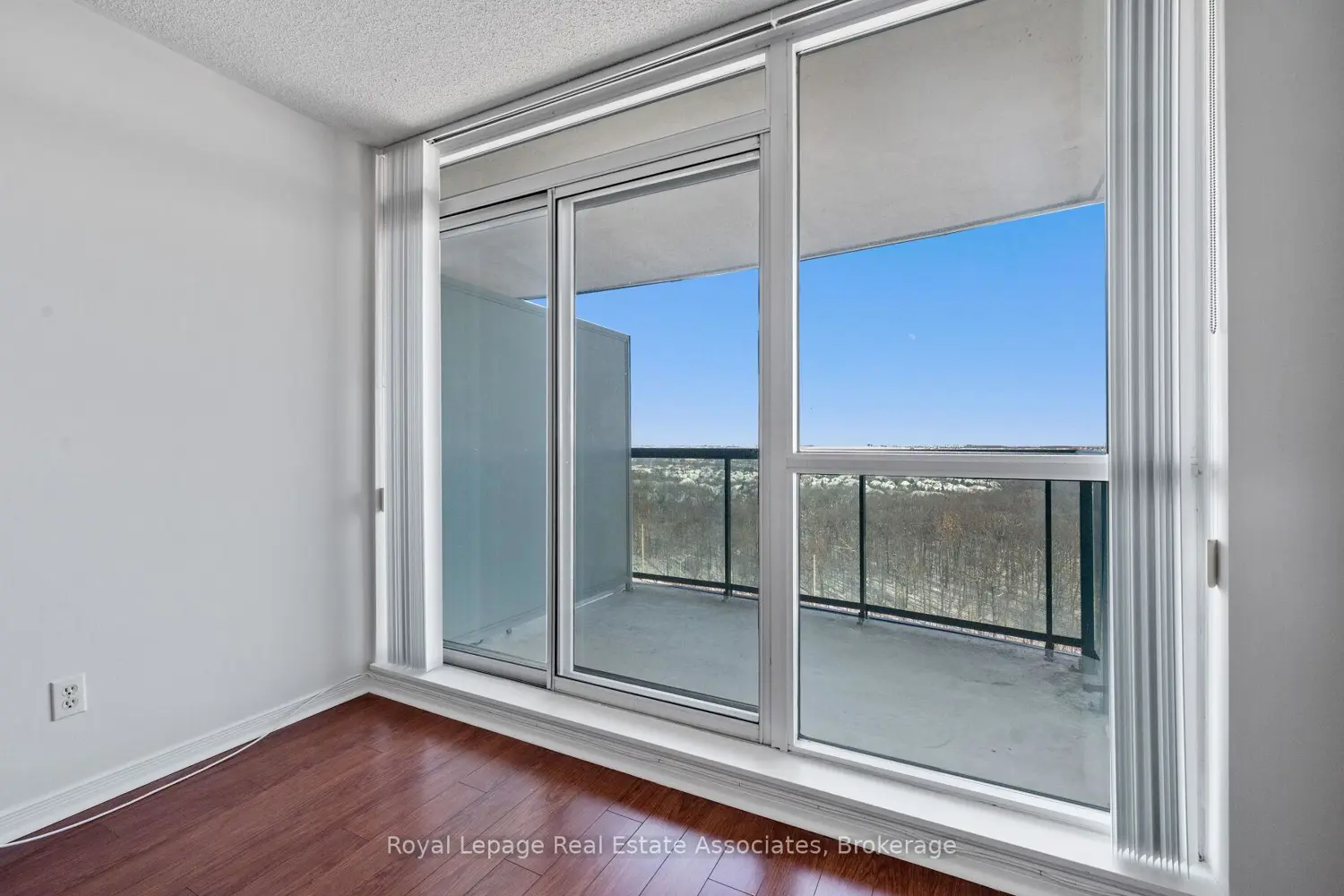 Additional image 12 of 2545 Erin Centre Boulevard 1713