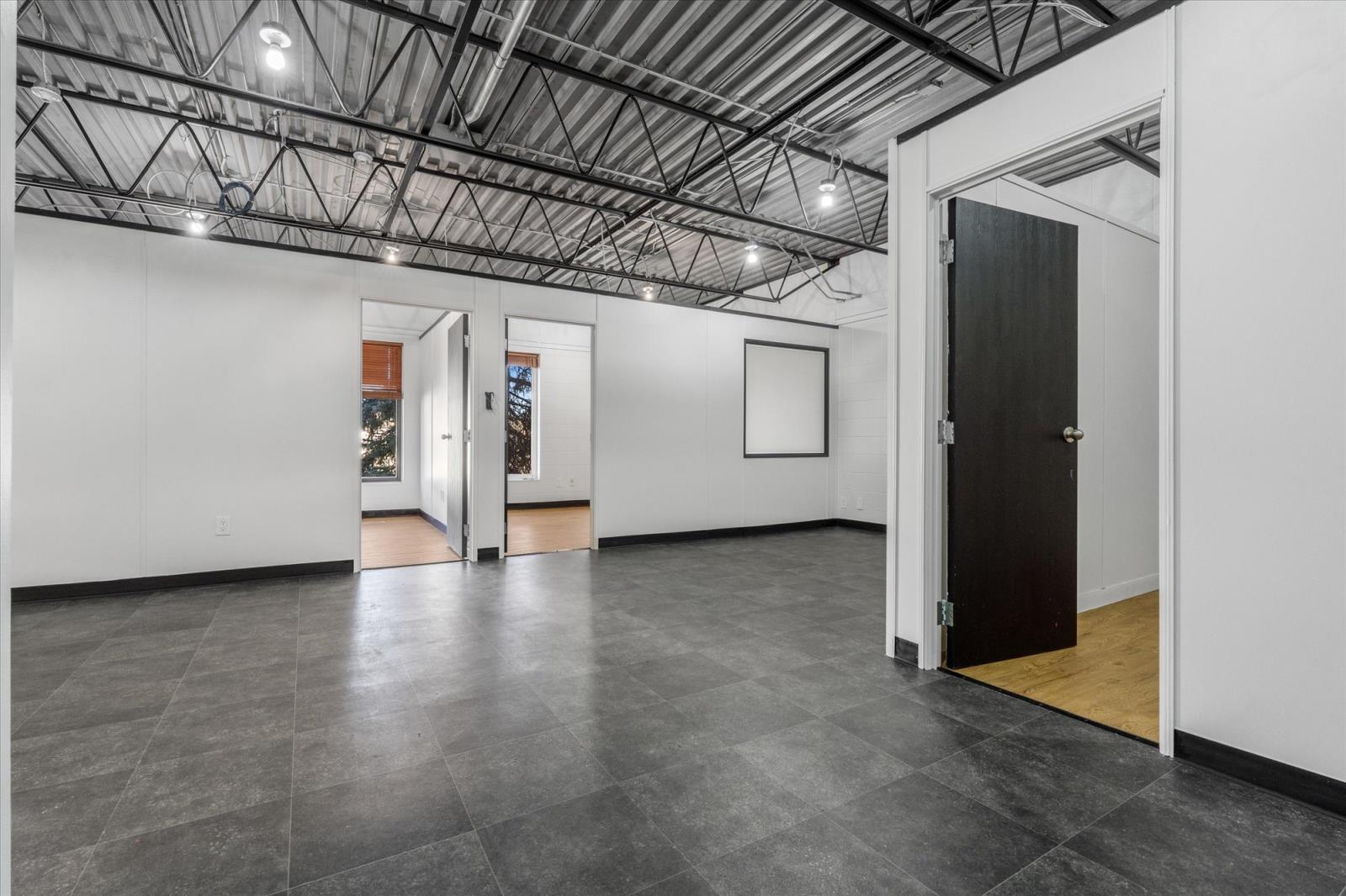 Additional image 4 of 200 200, 10041 81 Avenue NW, Edmonton, AB, T6E1W7