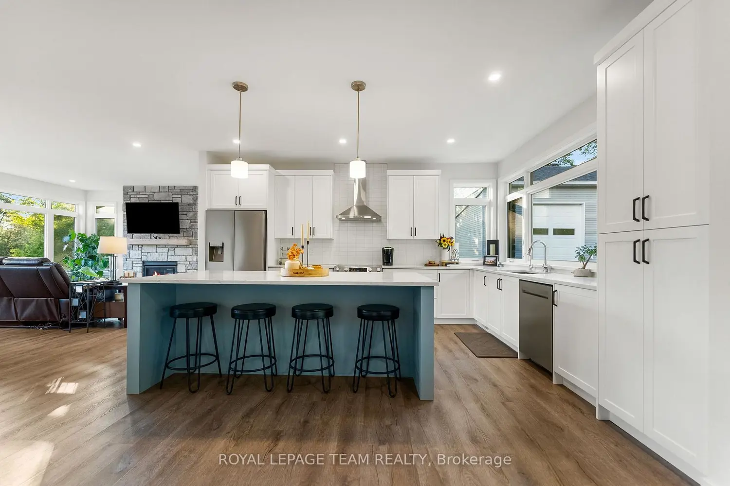 Additional image 4 of 44 Morning Flight Court