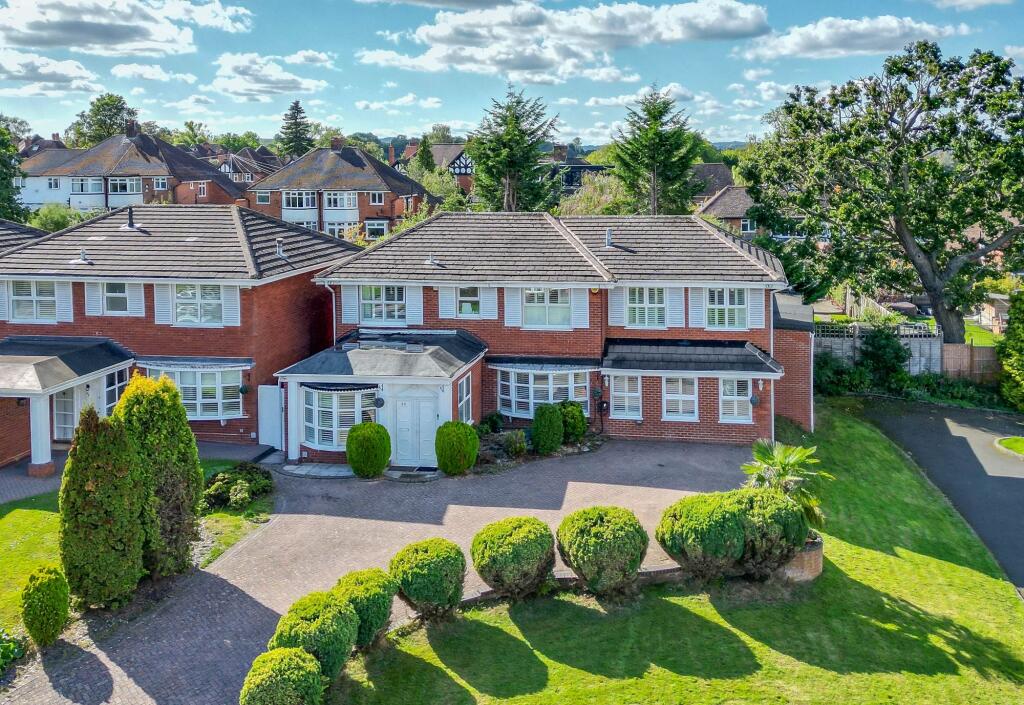 St. Nicolas Gardens, Birmingham, B38