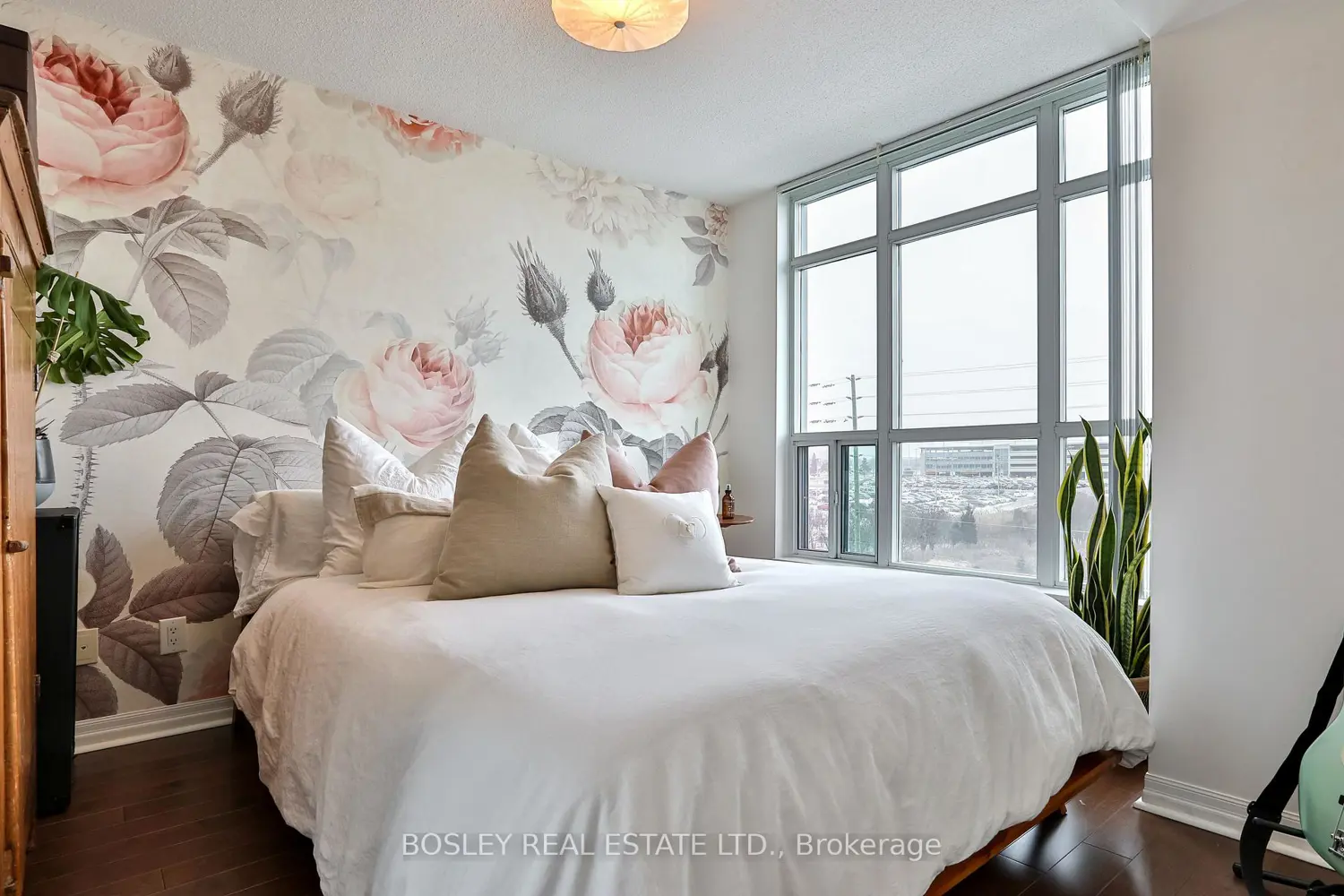 Additional image 12 of 1600 Charles Street 509