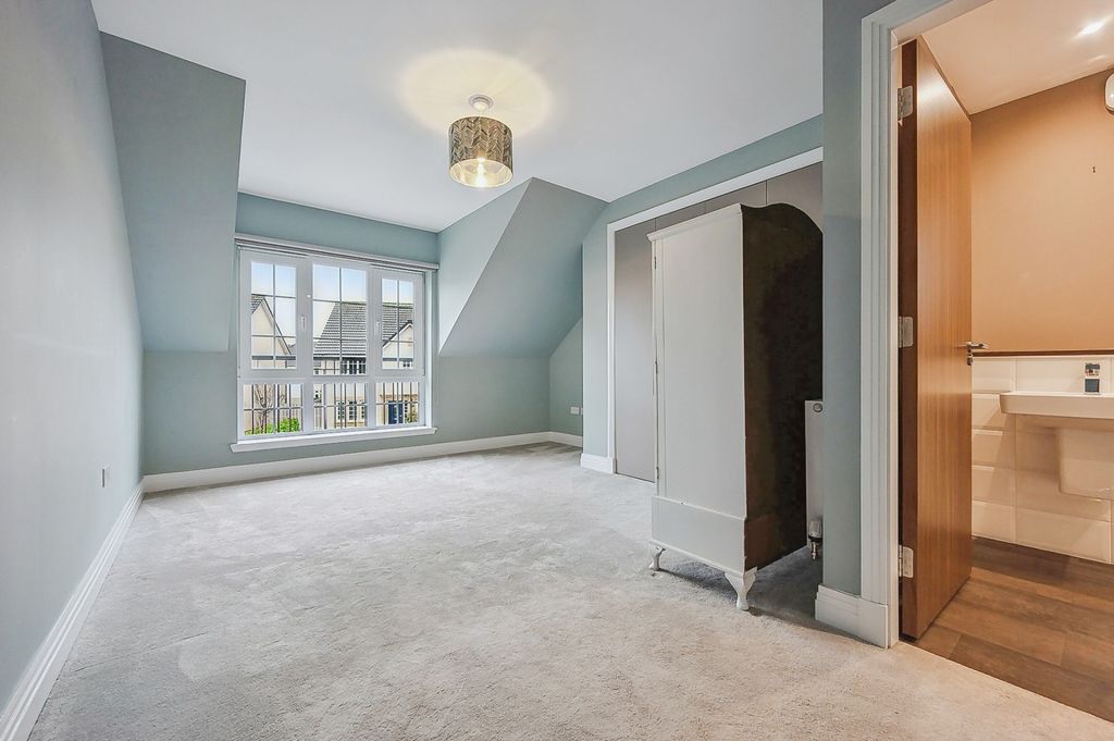 Additional image 24 of 5 bed detached house to rentDalgleish Drive, Bearsden, Glasgow G61