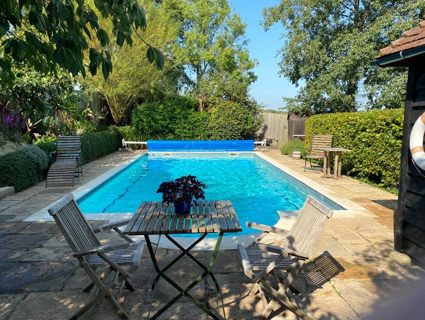 Additional image 2 of 4 bed detached house to rentSouthend, Henley-On-Thames, Oxfordshire RG9