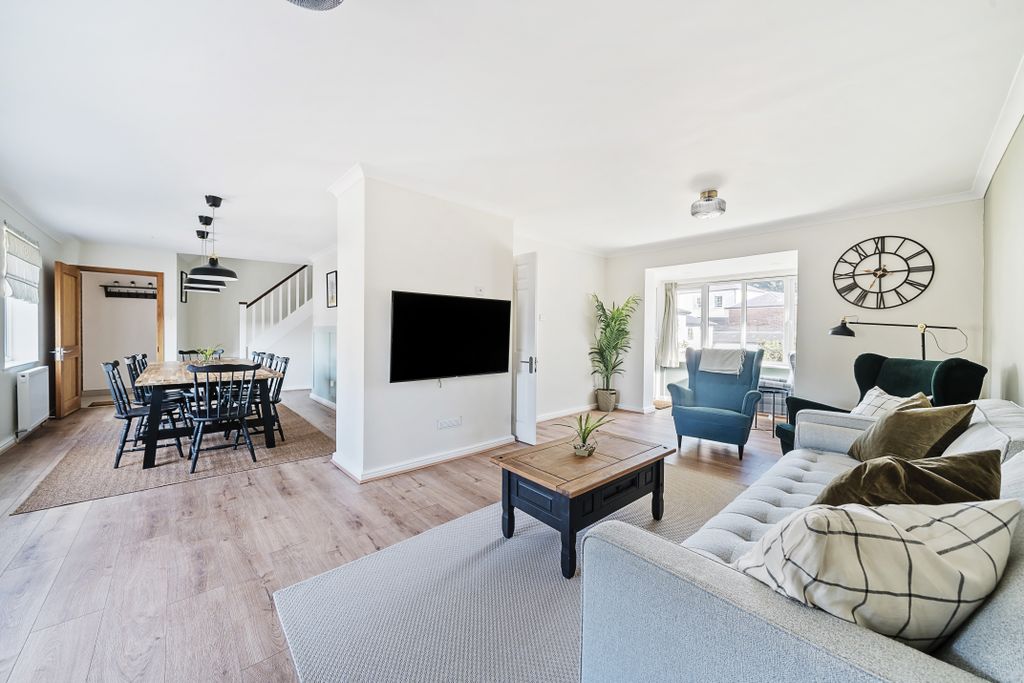 4 bed flat to rentSouthgate Villas, St. James Lane, Winchester SO23