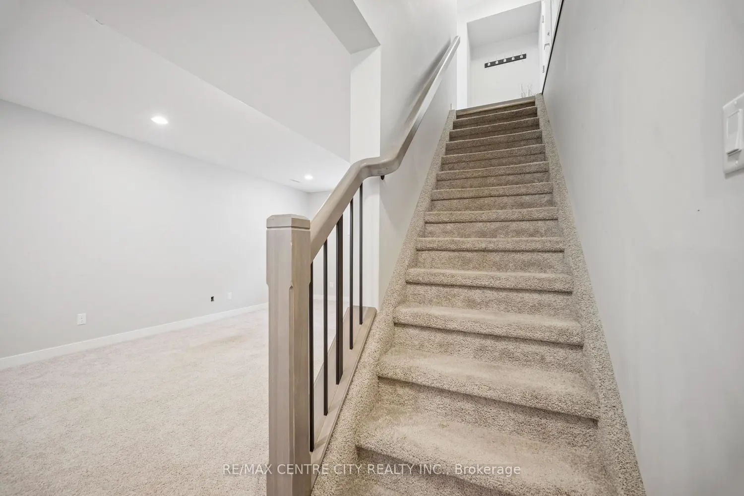 Additional image 12 of 24 Oakmont Street