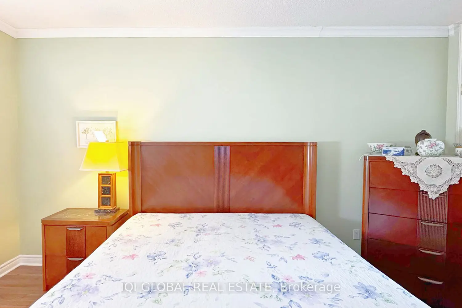 Additional image 11 of 2511 Lakeshore Road 109