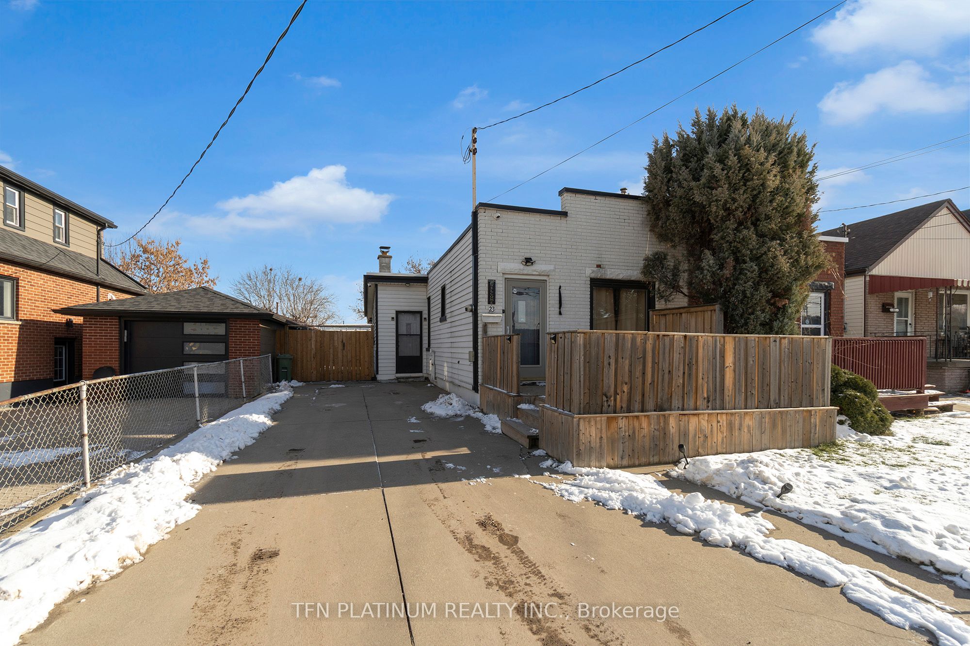 23 Rosewood Road, Hamilton, ON, L8H 1A1