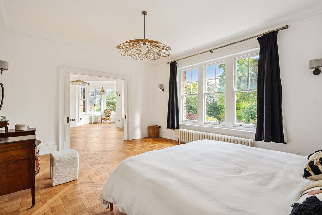 Additional image 37 of 6 bed detached house to rentBridge Road, East Molesey KT8