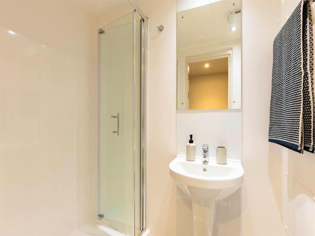 Additional image 15 of Birmingham | Student | September | B30