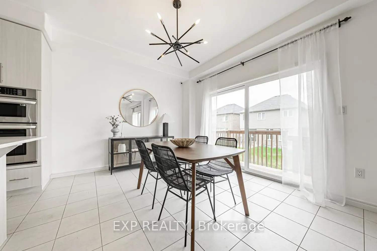 Additional image 7 of 462 Blackburn Drive