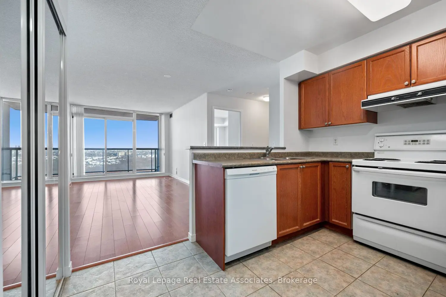 Additional image 2 of 2545 Erin Centre Boulevard 1713