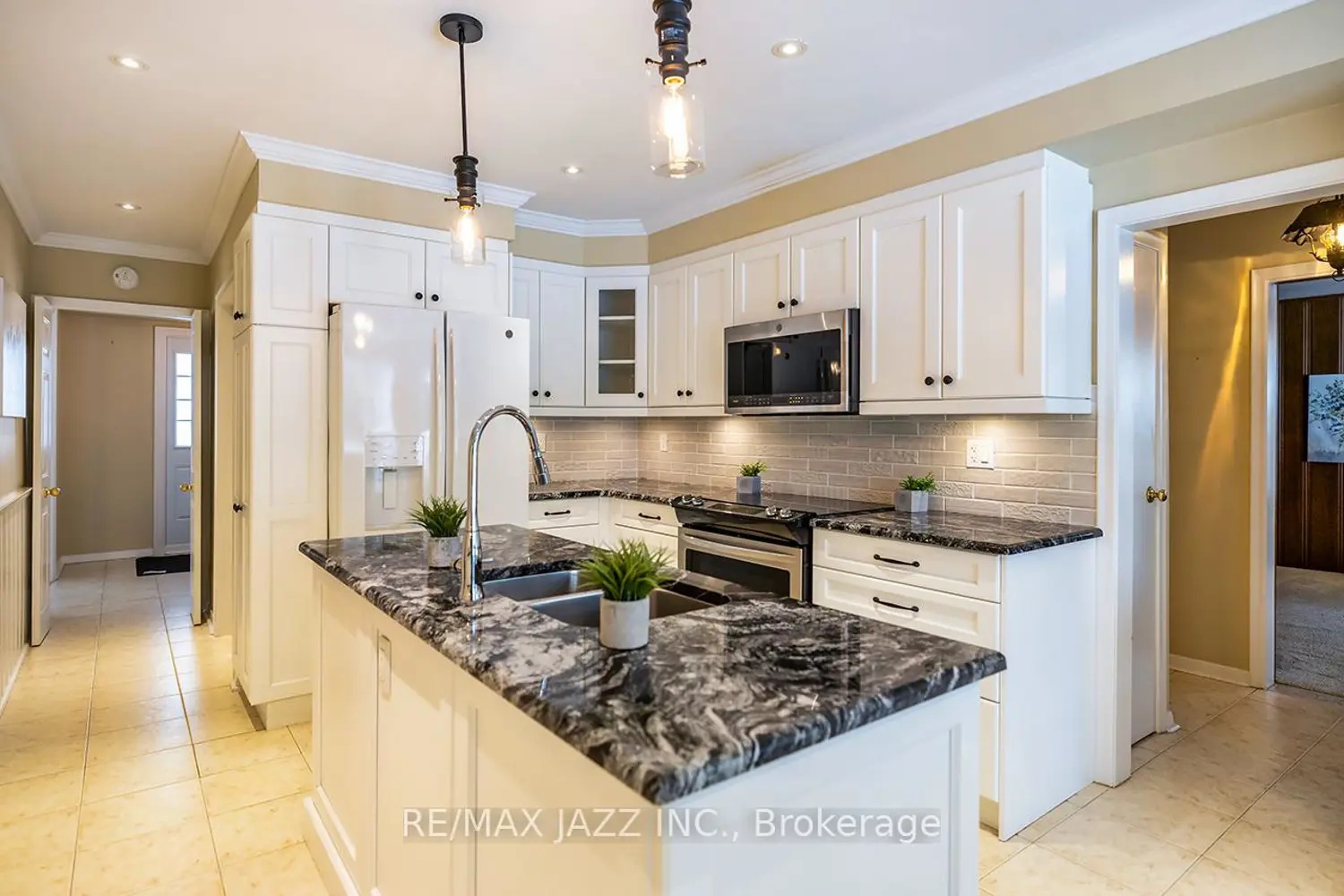 Additional image 8 of 233 Wellington Street