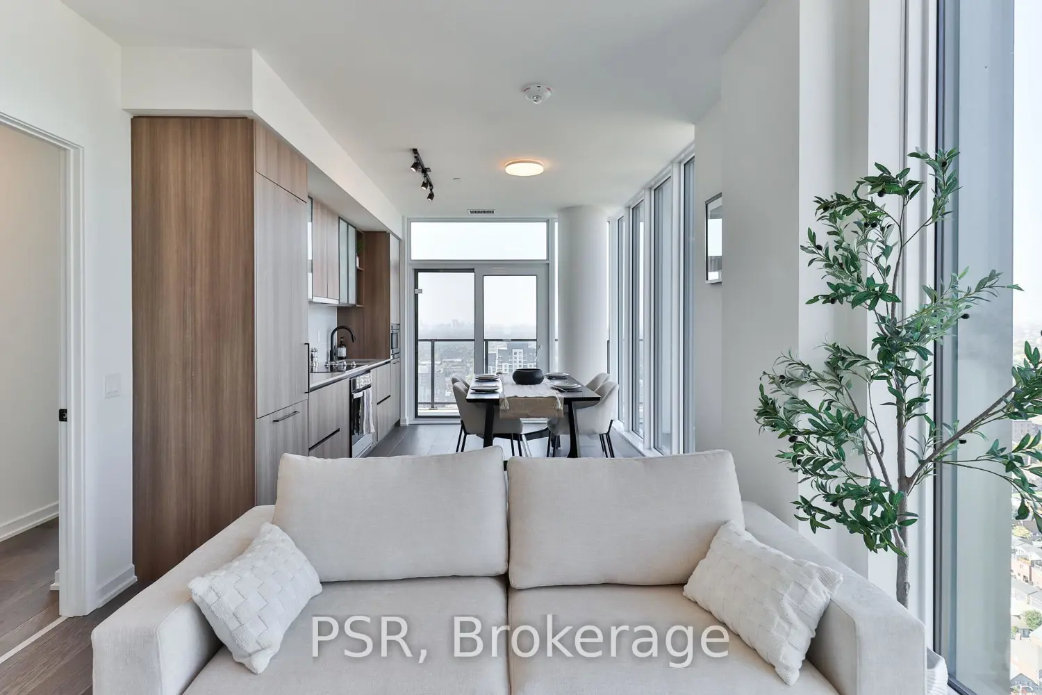 Additional image 6 of 1285 Dupont Street 2904