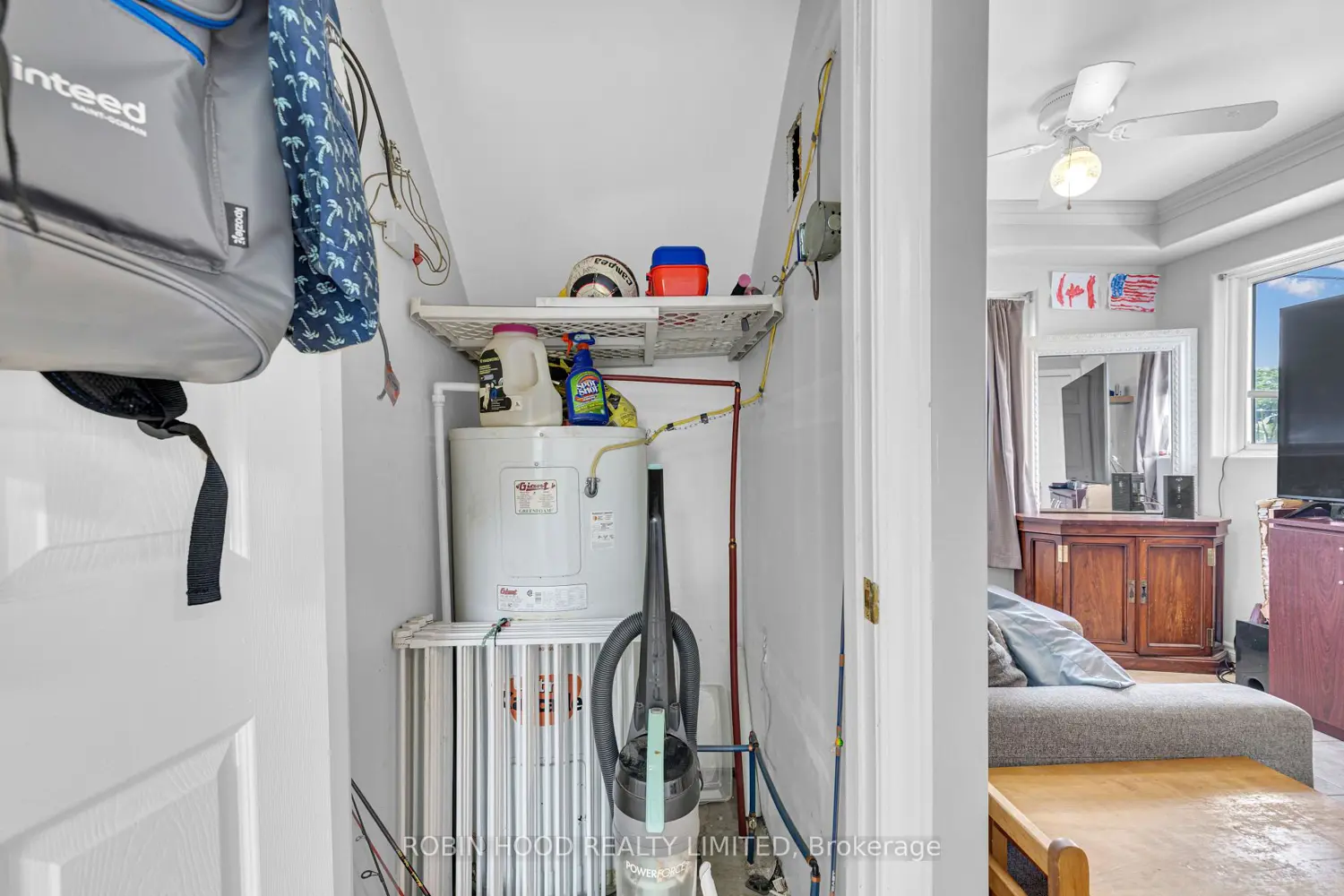 Additional image 7 of 406 Glengarry Avenue