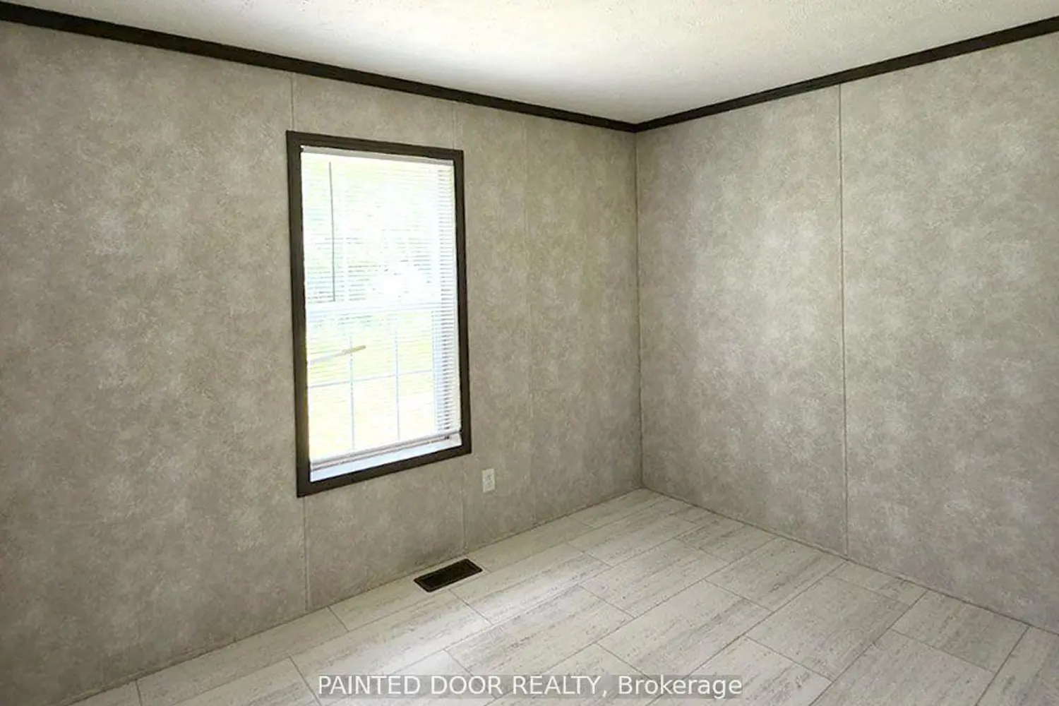 Additional image 10 of 45 Tower Road Unit #4