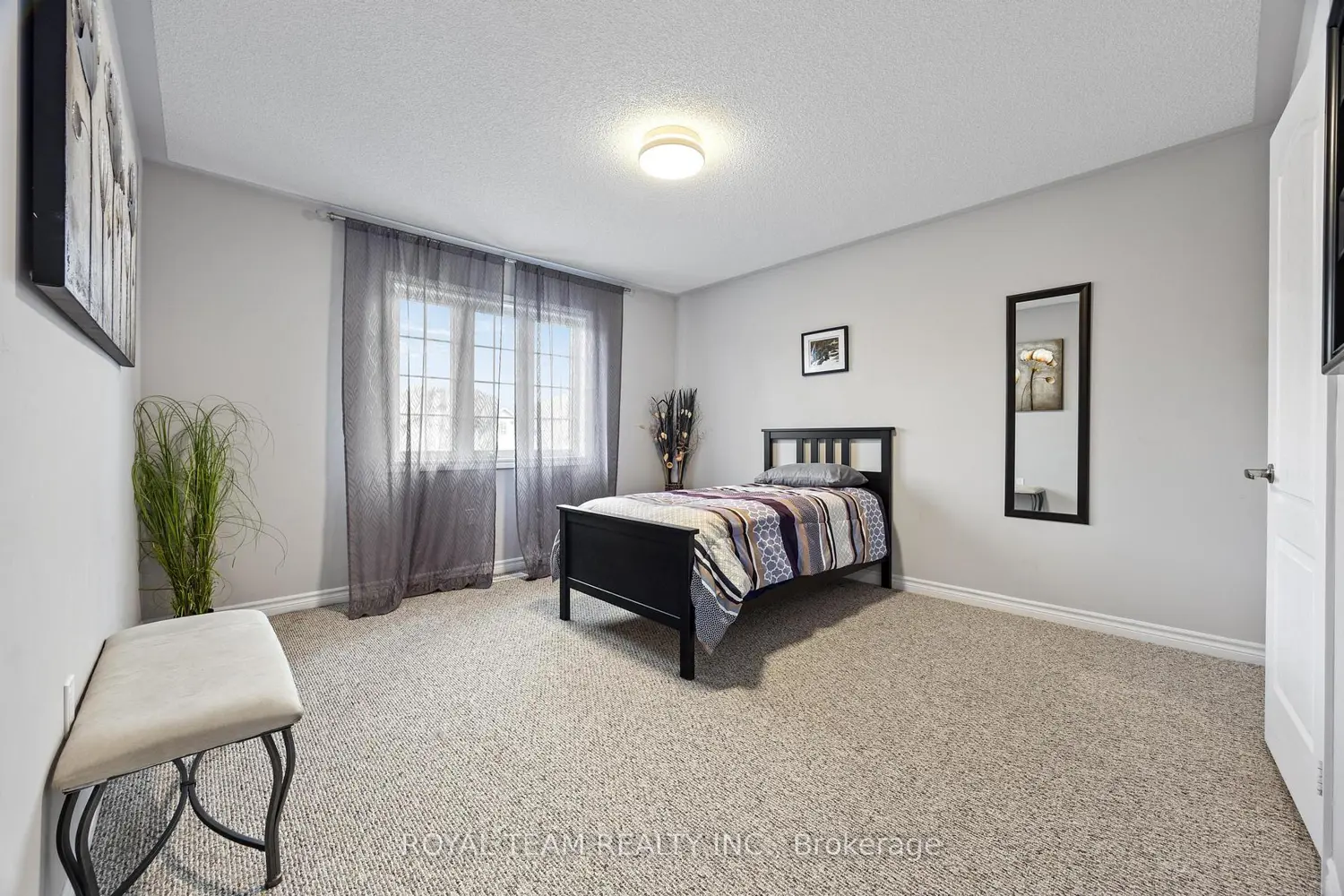 Additional image 9 of 218 Richardson Crescent