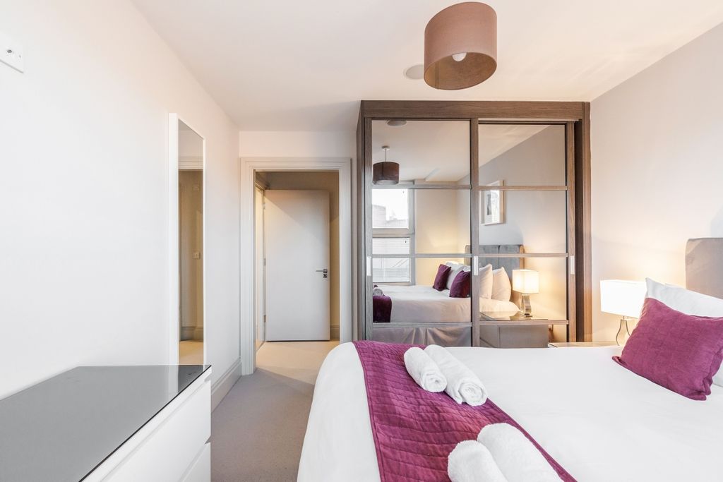 Additional image 8 of 2 bed flat to rentThe Quadrant, Richmond TW9