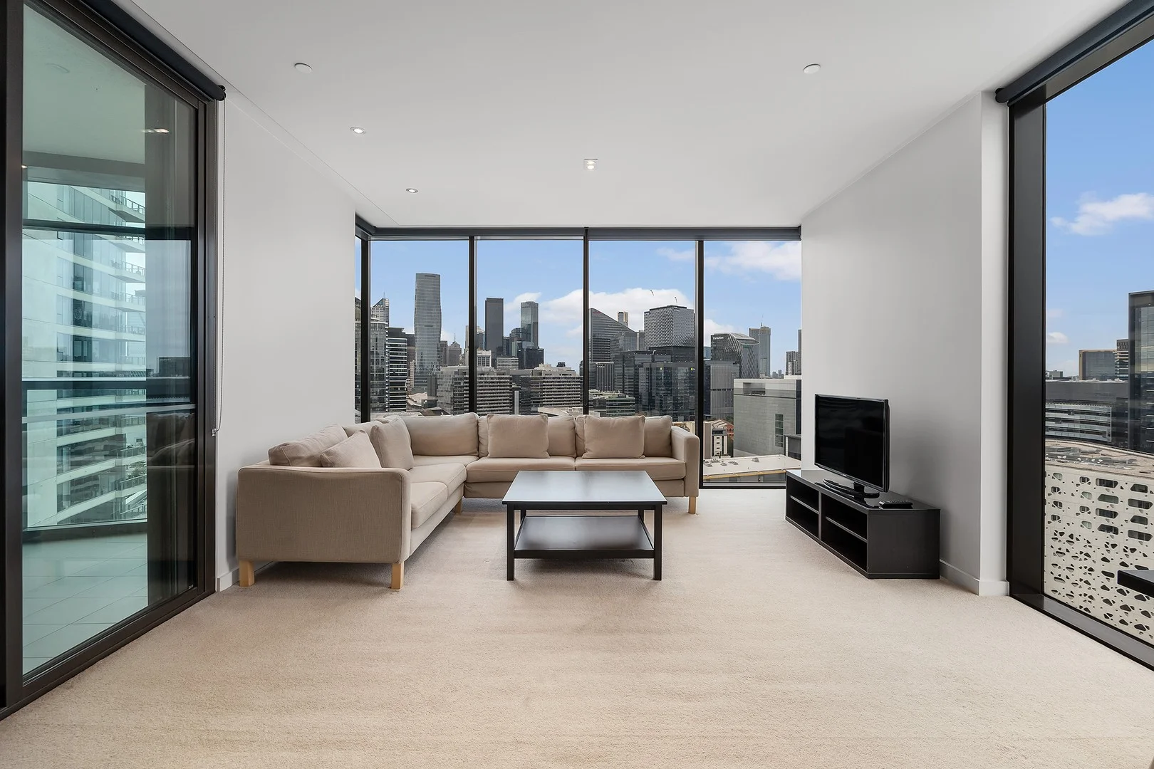 Level 20, 206/8 Waterside Place, Docklands VIC 3008