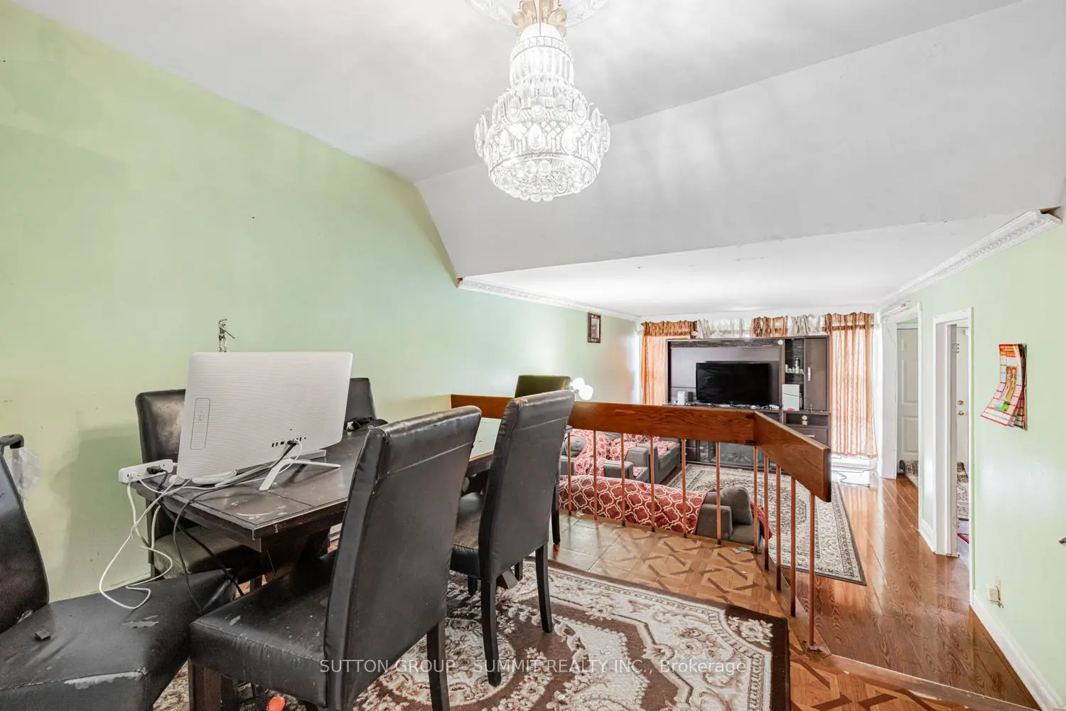 Additional image 11 of 2901 Jane Street 58
