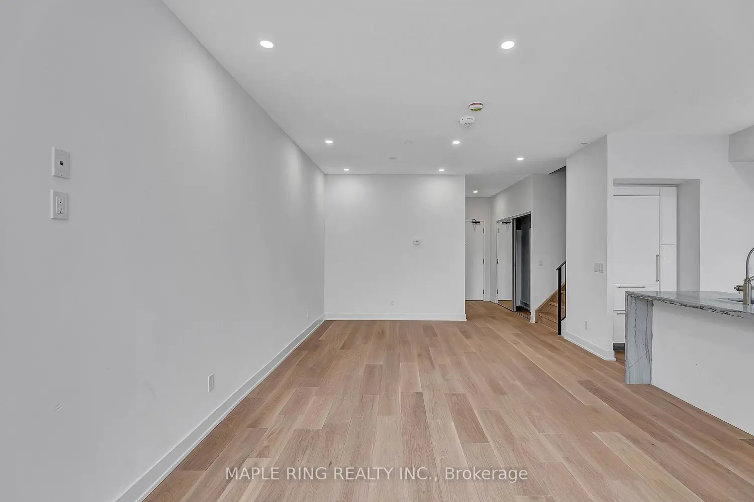 Additional image 15 of 2485 Taunton Road 118