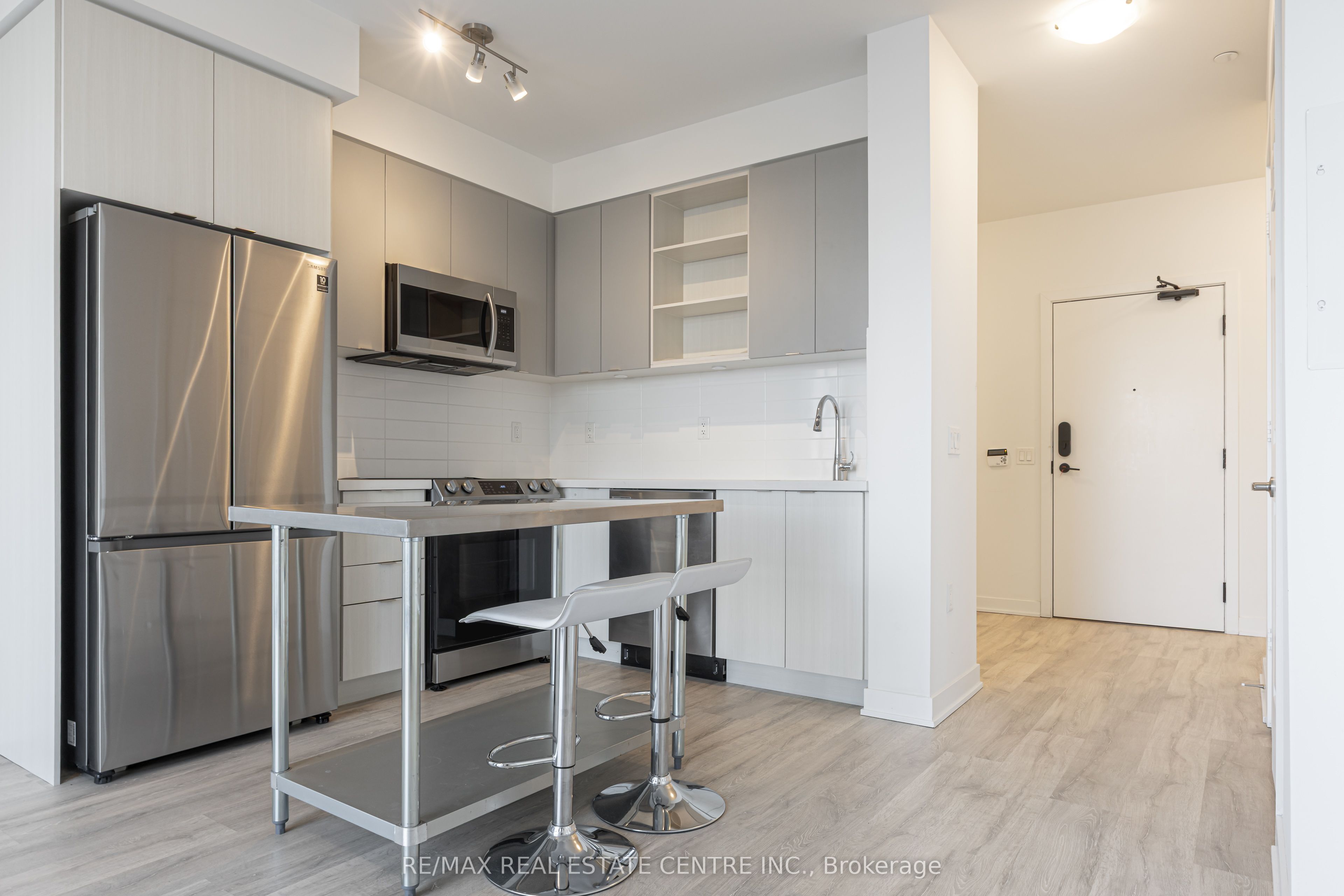 Additional image 5 of 108-4675 Metcalfe Avenue, Mississauga, ON, L5M 4N7