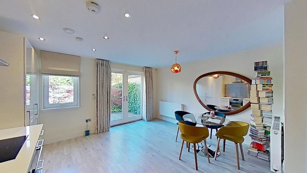 Additional image 5 of 4 bed terraced house to rentLarkfield Gardens, Edinburgh EH5