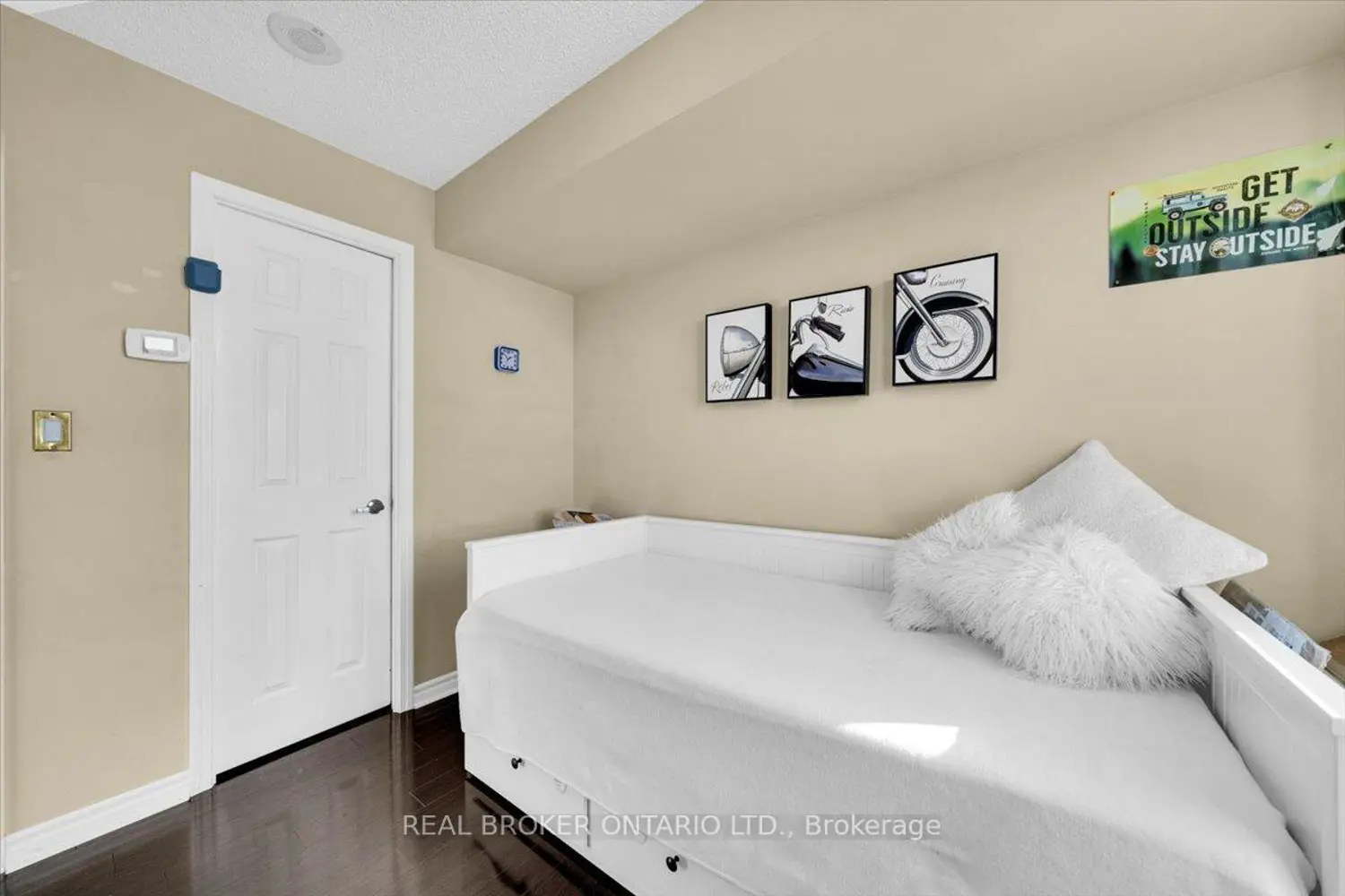 Additional image 6 of 335 Rathburn Road 312