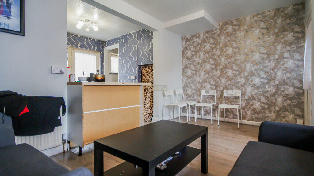 Lockwood Road, Northfield, Birmingham, B31 1QD