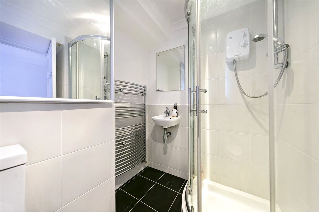 Additional image 9 of 4 bed flat to rentMarlborough Road, Richmond TW10