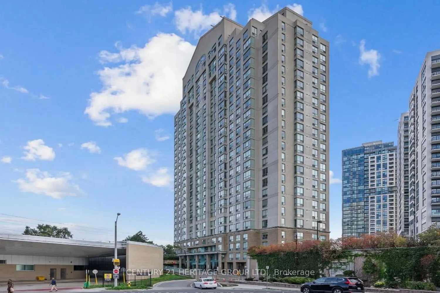 101 Subway Crescent 1601