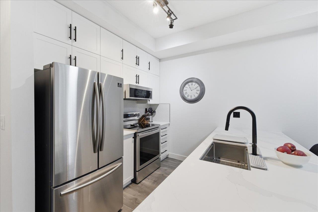 Additional image 5 of 111-10088 148th Street, Surrey, BC, V3R 3M9