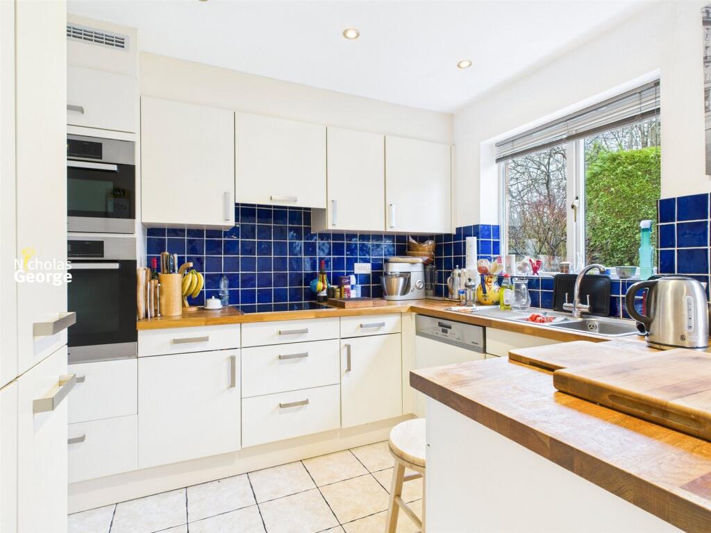 Additional image 7 of Foxes Meadow, Cotteridge, Birmingham, B30