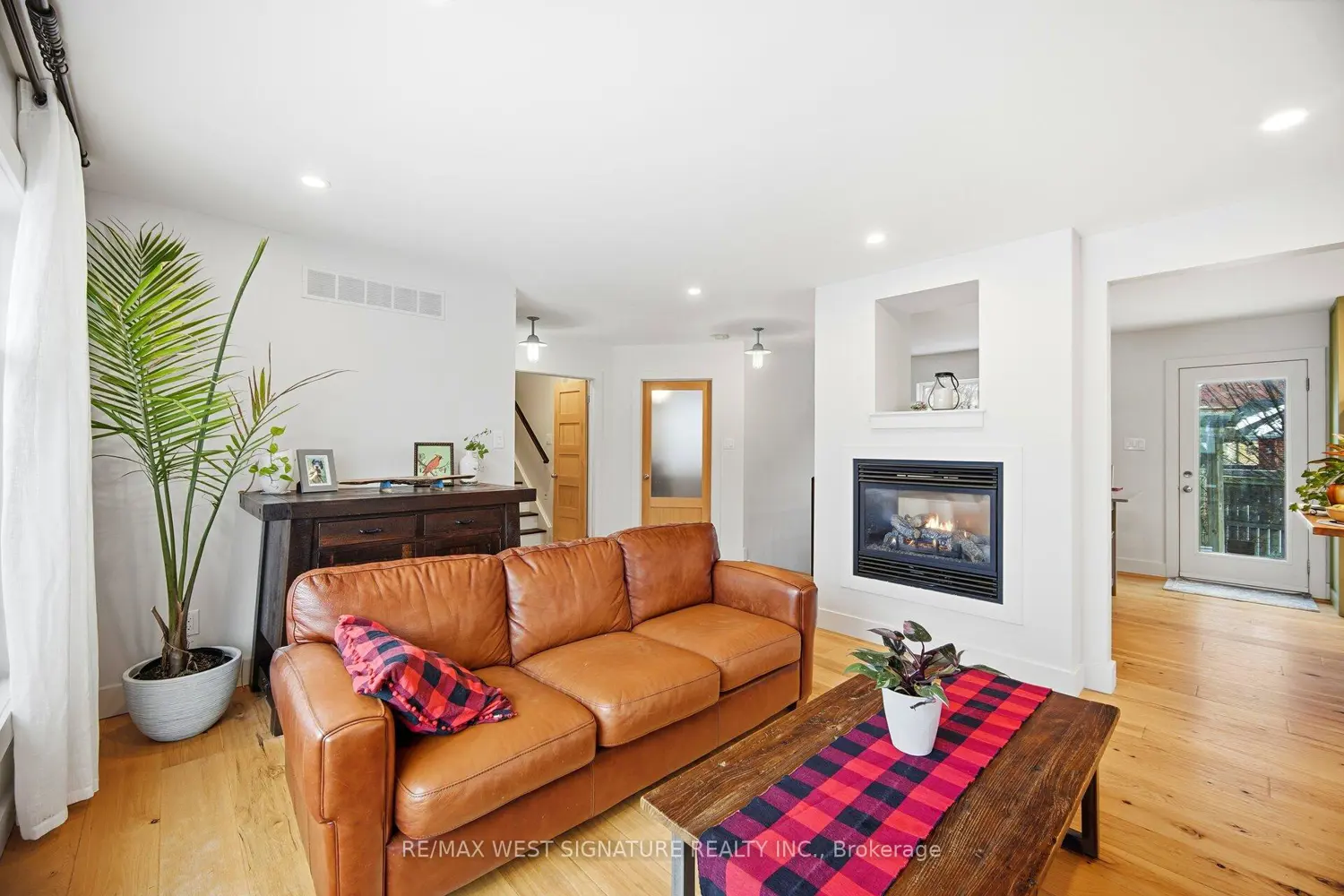 Additional image 4 of 478 Main Street