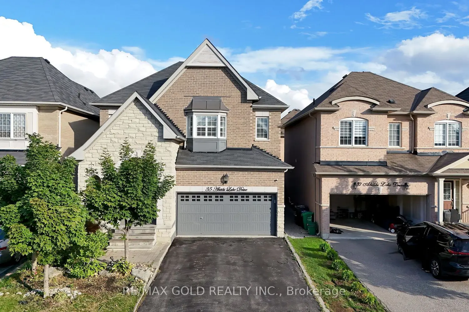 35 Abitibi Lake Drive