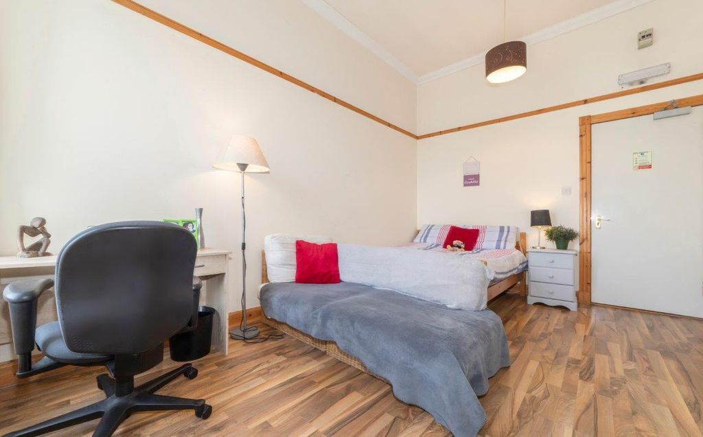 Additional image 4 of 8 bed flat to rentSauchiehall Street, Glasgow G3
