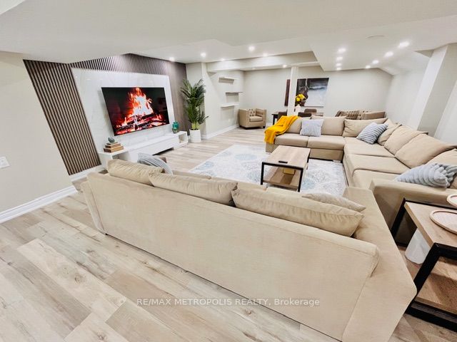 BSMT-59 Muscat Crescent, Ajax, ON, L1Z 0B8