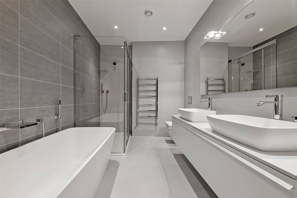 Additional image 7 of 3 bed flat to rentHigh Street, Eton, Windsor, Berkshire SL4