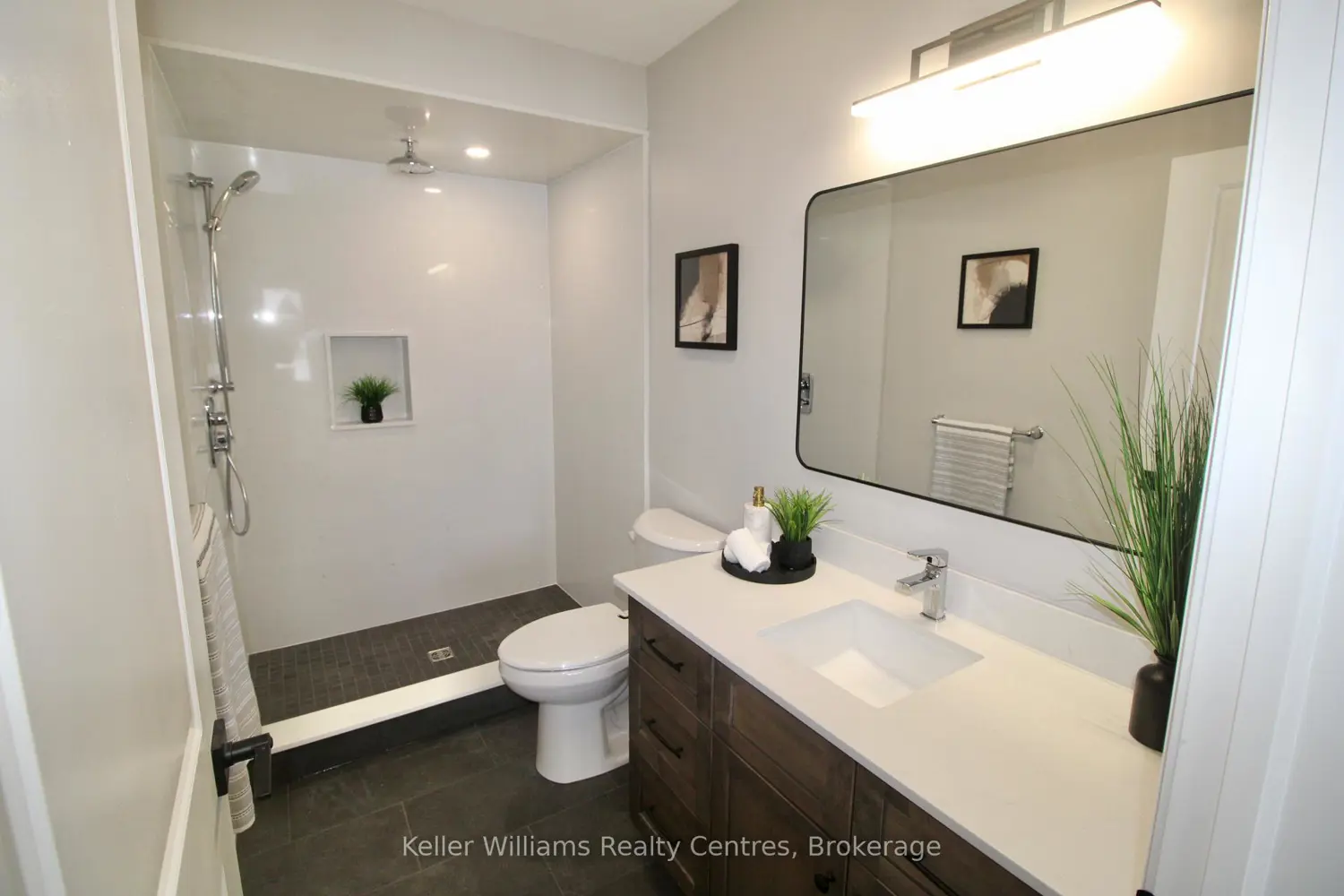 Additional image 11 of 772 18Th Street