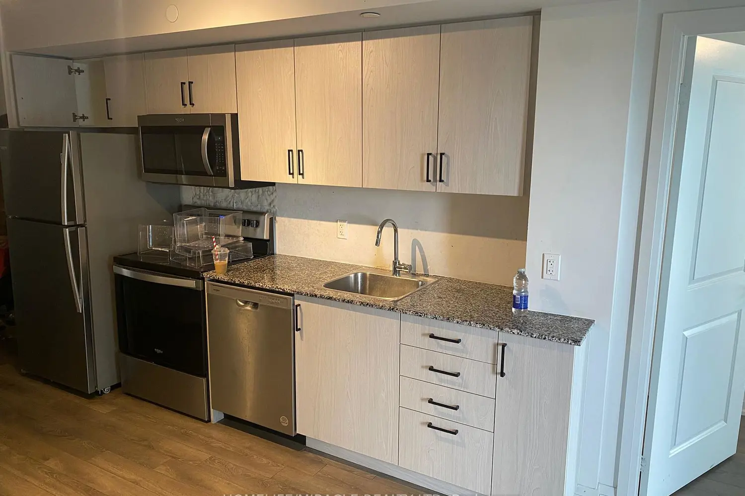 Additional image 11 of 20 Meadowglen Place 1610